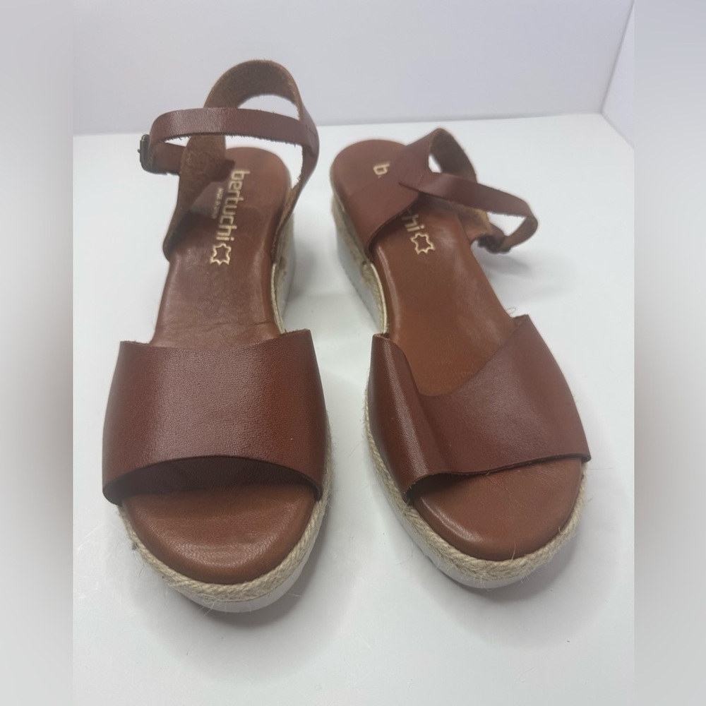 Bertuchi Brown Leather Sandals Size EU39